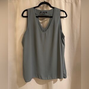 Versona Women's V-Cut  Gray Tank Top